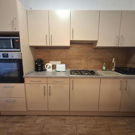 Ilona Apartmanhaz Siófok Exterior foto